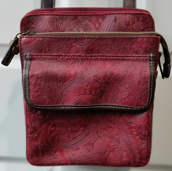 Relic Quality Brand red embossed crossbody bag purse - Picture 2 of 8